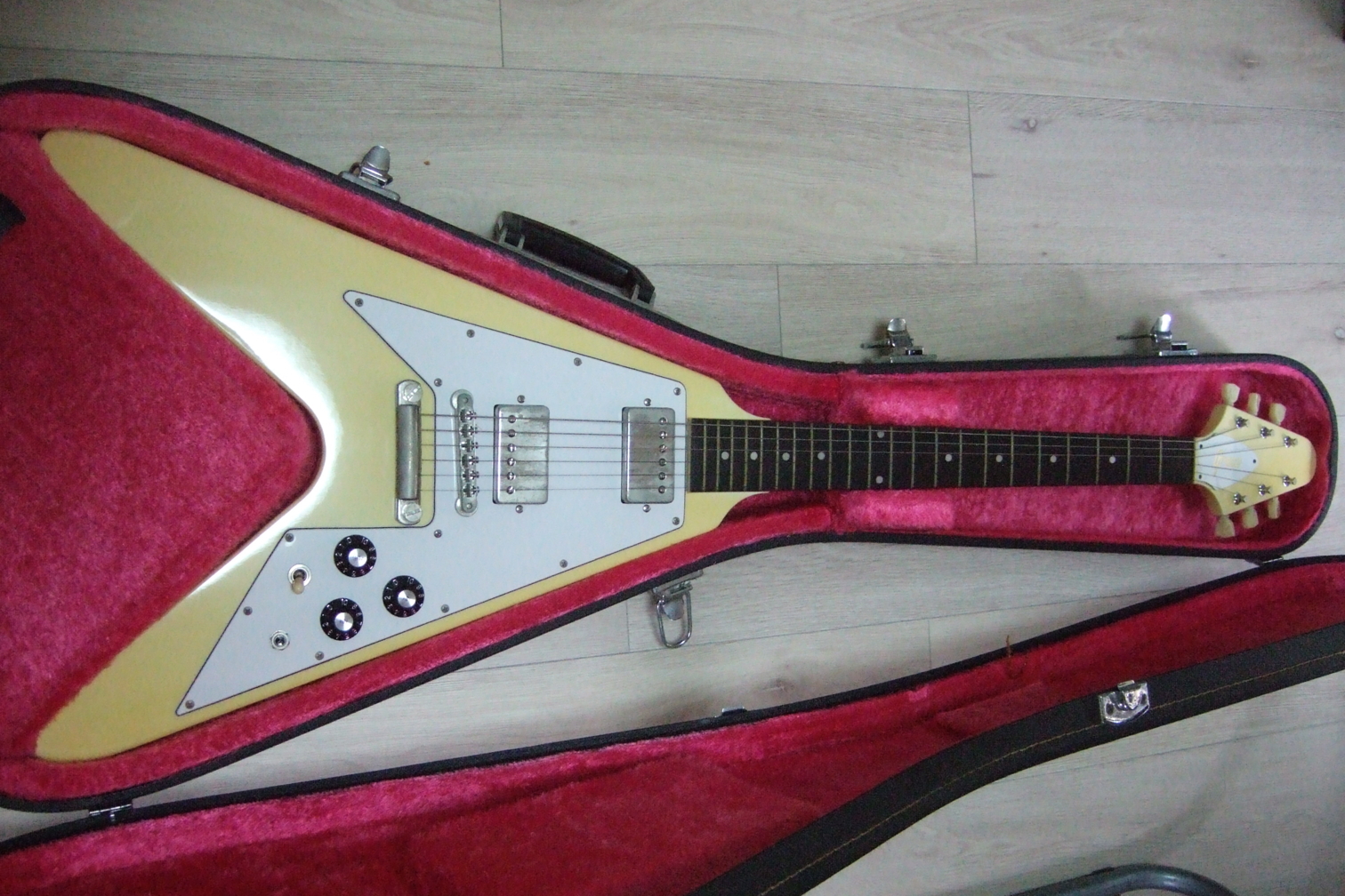 Greco FV-600 1970's 到着。 | 地下鉄のギタリスト 復活編 〜ギター